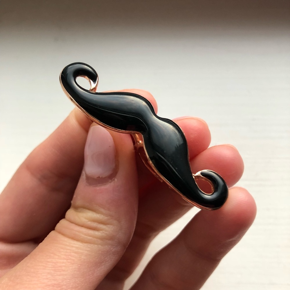 Gold & black double finger mustache ring - Picture 6 of 6